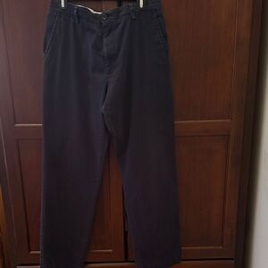 Dockers Classic Fit Men's Chinos in Navy